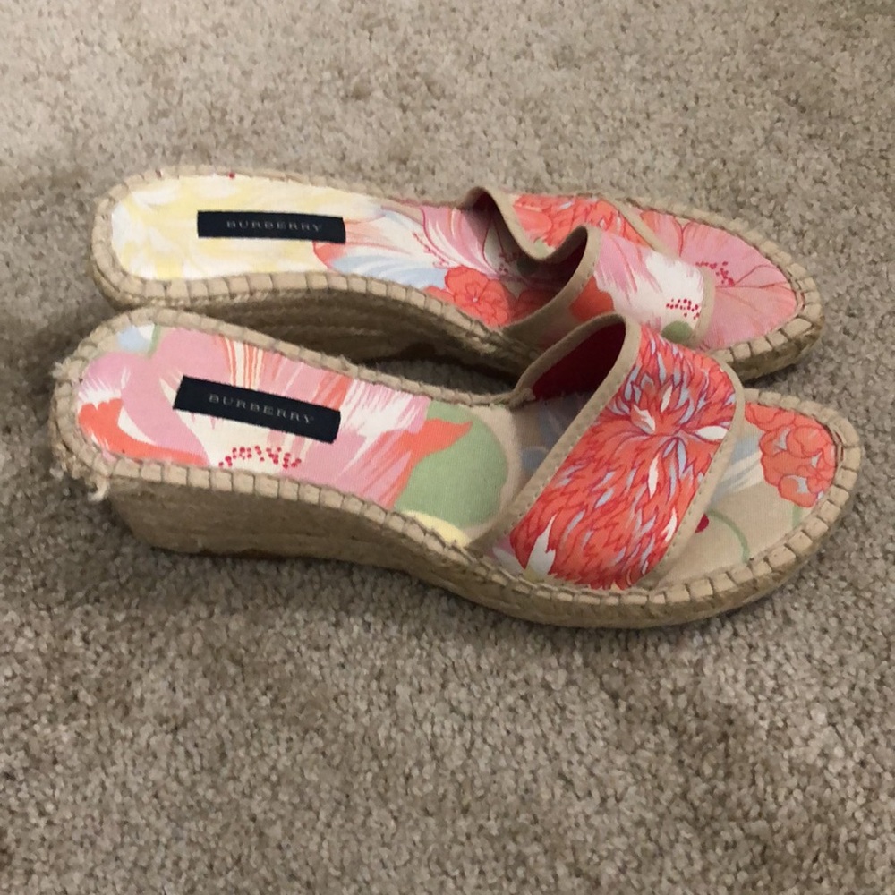 Burberry wedges - Picture 2 of 3